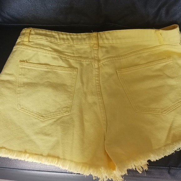 Cotton Twill, Frayed SHORTS Ladies - Picture 2 of 3